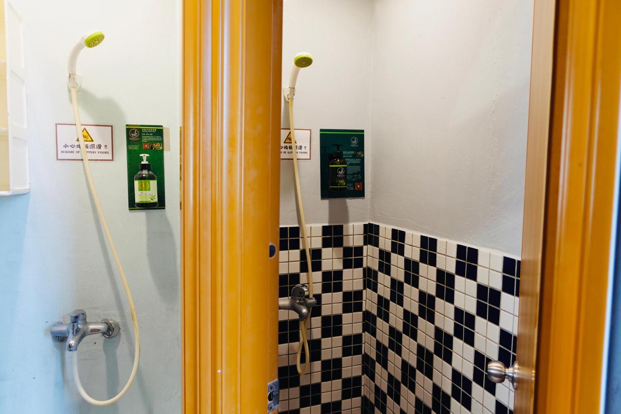 Fuqi Hostel - Heping Tainan Værelse billede