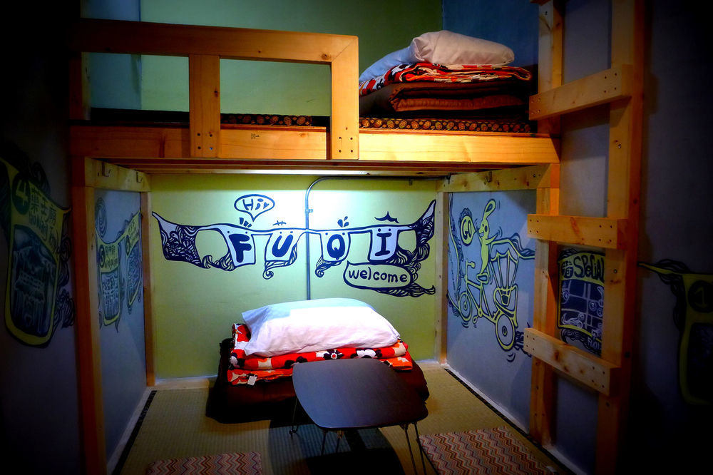 Fuqi Hostel - Heping Tainan Eksteriør billede